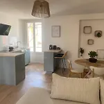 Un Petit Coin Sous Les Toits * Hautvillers